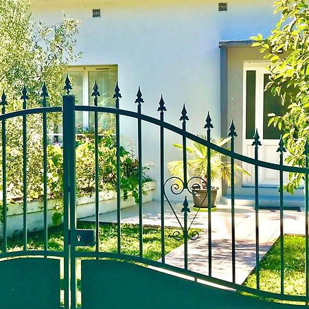 VILLA MAISON BLANCHE TULLE 1 à 4 personnes Tulle Exterior foto