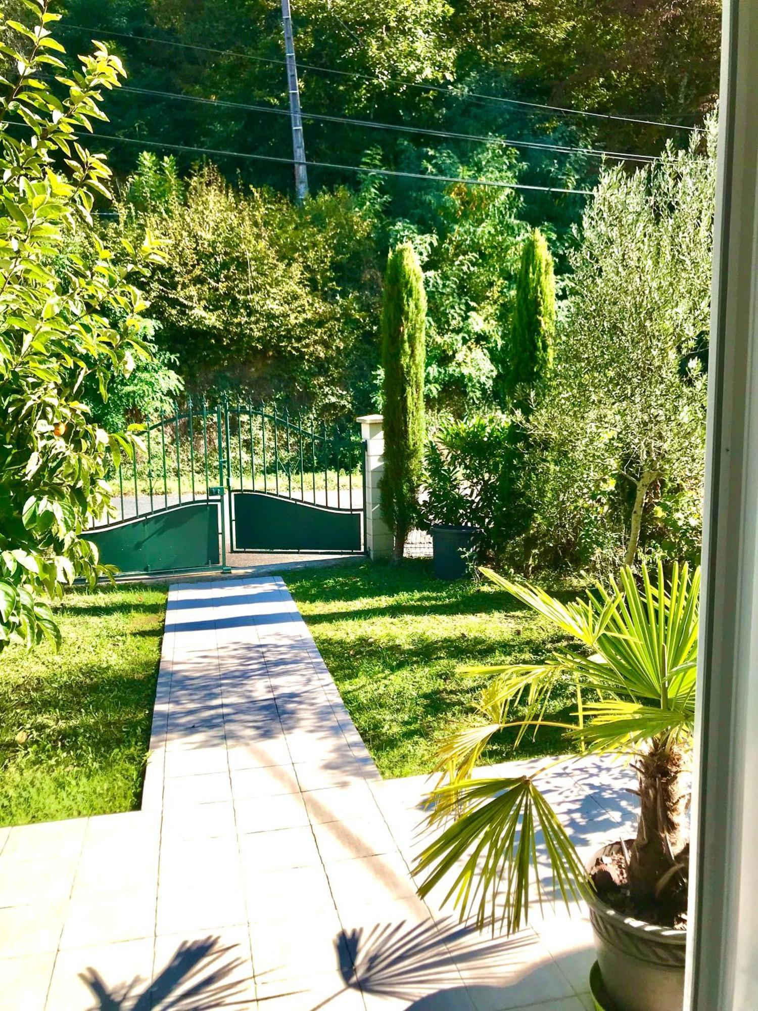 VILLA MAISON BLANCHE TULLE 1 à 4 personnes Tulle Exterior foto