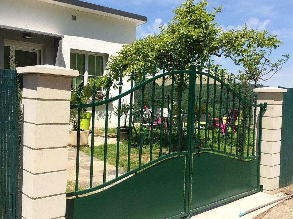 VILLA MAISON BLANCHE TULLE 1 à 4 personnes Tulle Exterior foto